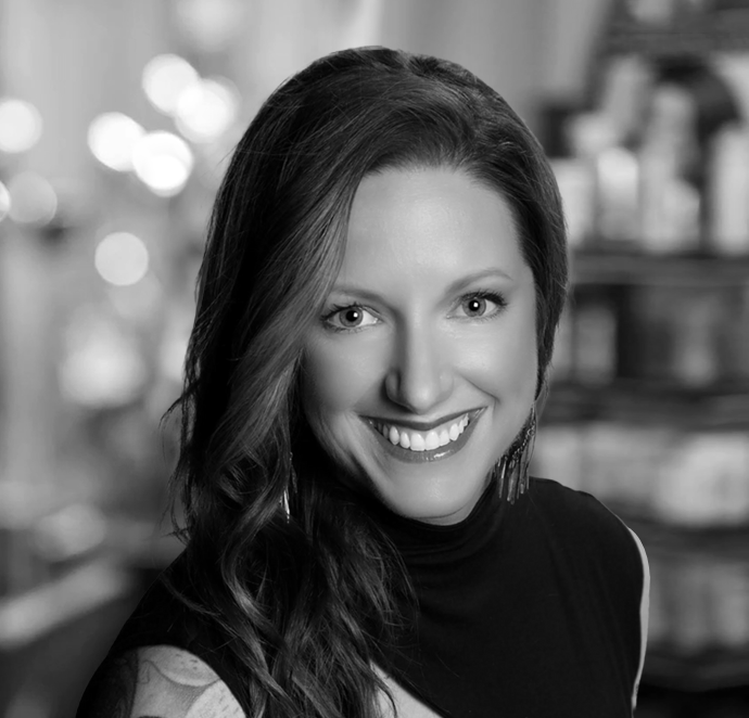 erin knott miley thairapy lounge salon %281%29.png