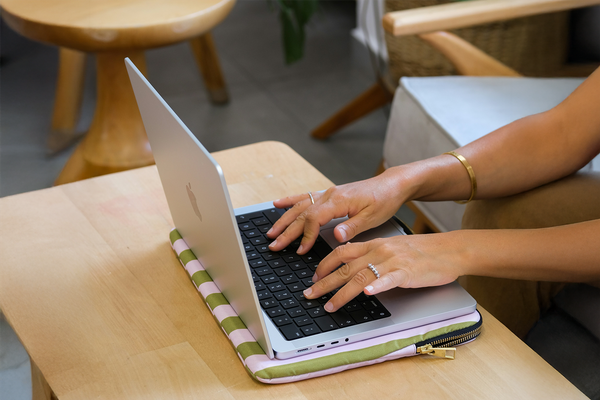 esra-afsar-vS1EOIg6WRk-unsplash.png