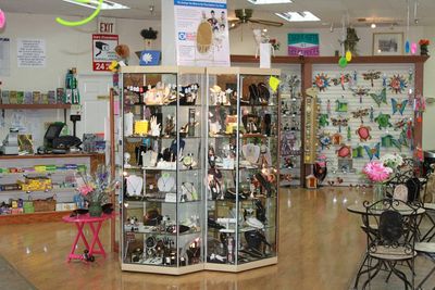 250986_123681897713234_4442987_n %281%29.jpg