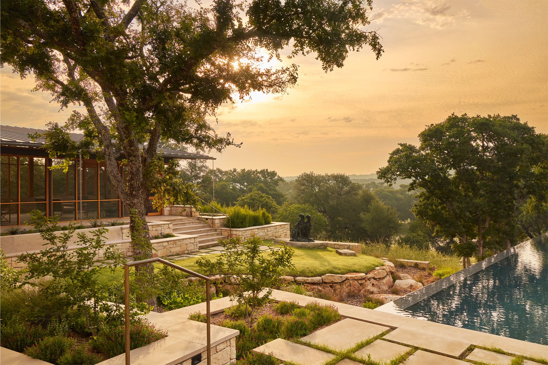 POINT BREEZE RESIDENCE