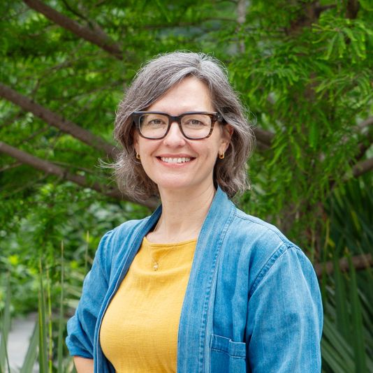 Stephanie Saulmon_Headshot.jpg