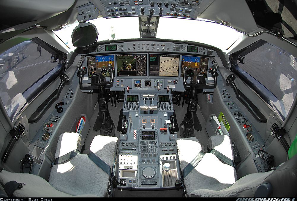 G550 Cockpit