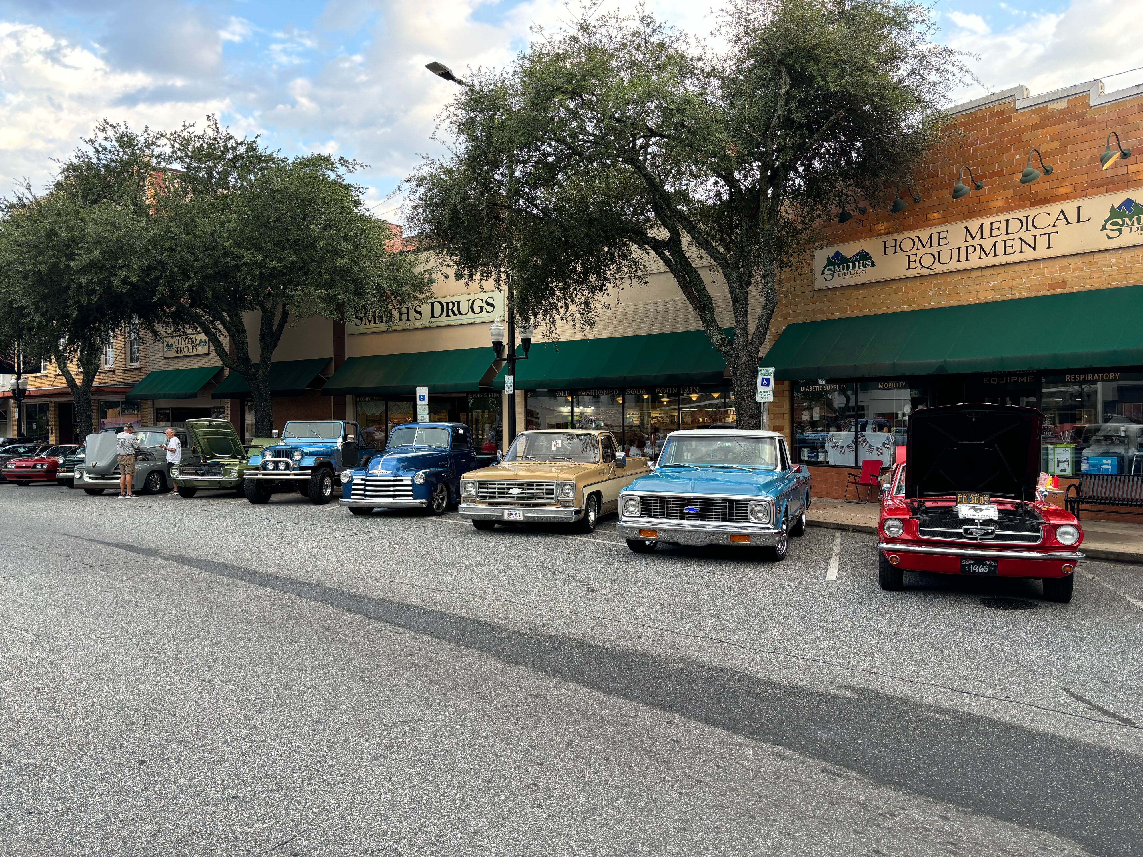 car show.jpg