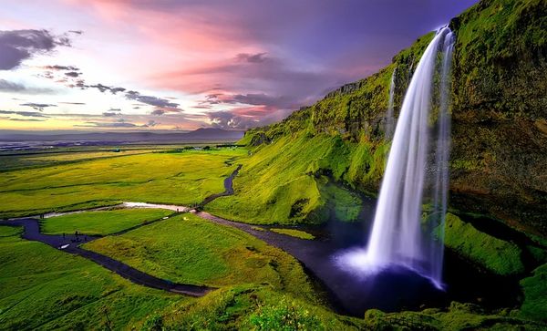 Iceland, Seljalandsfoss Waterfall
