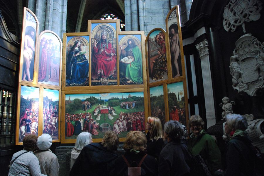 Sally Whitman Coleman lectures in front of the Ghent Altarpiece by Jan van Eyck.jpg