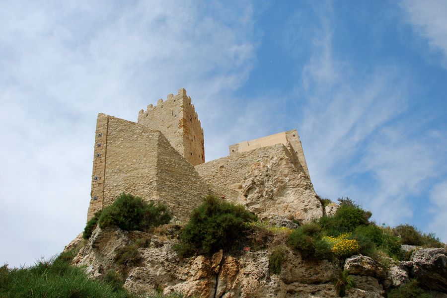 Sicily, castle.jpg