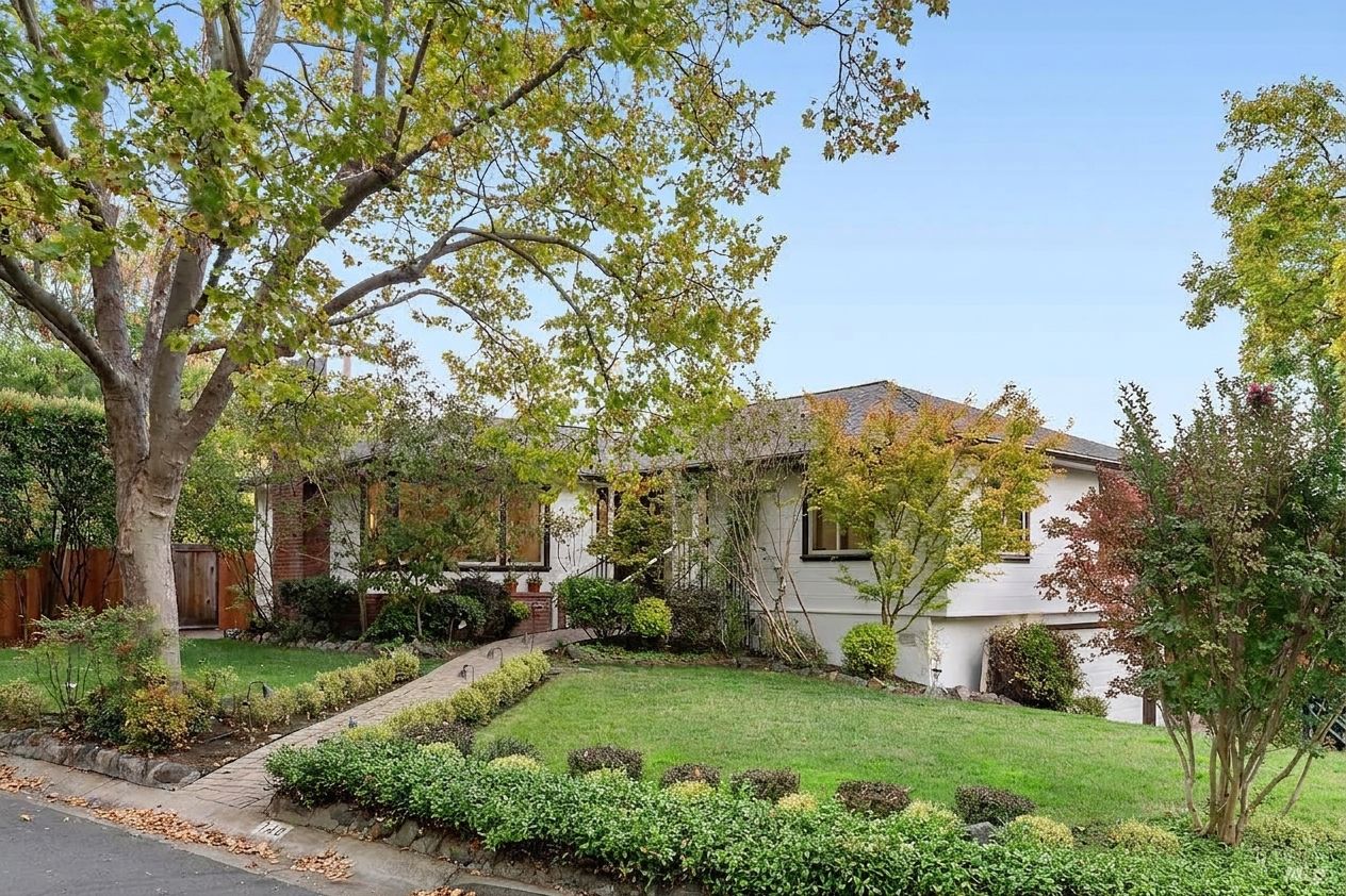 $1,749,000