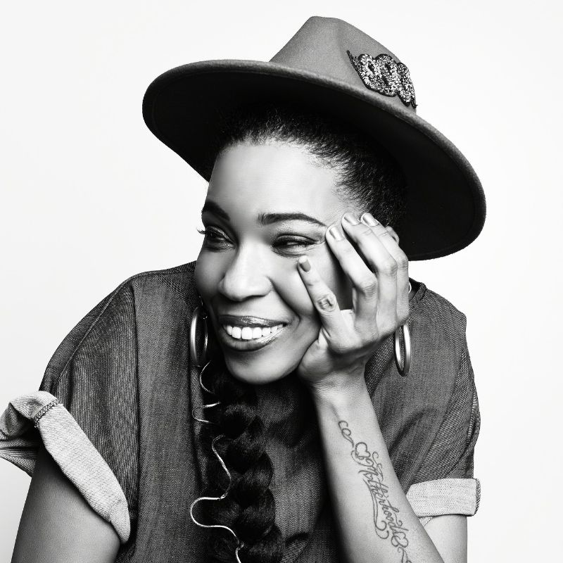 Macy Gray SQ.jpg