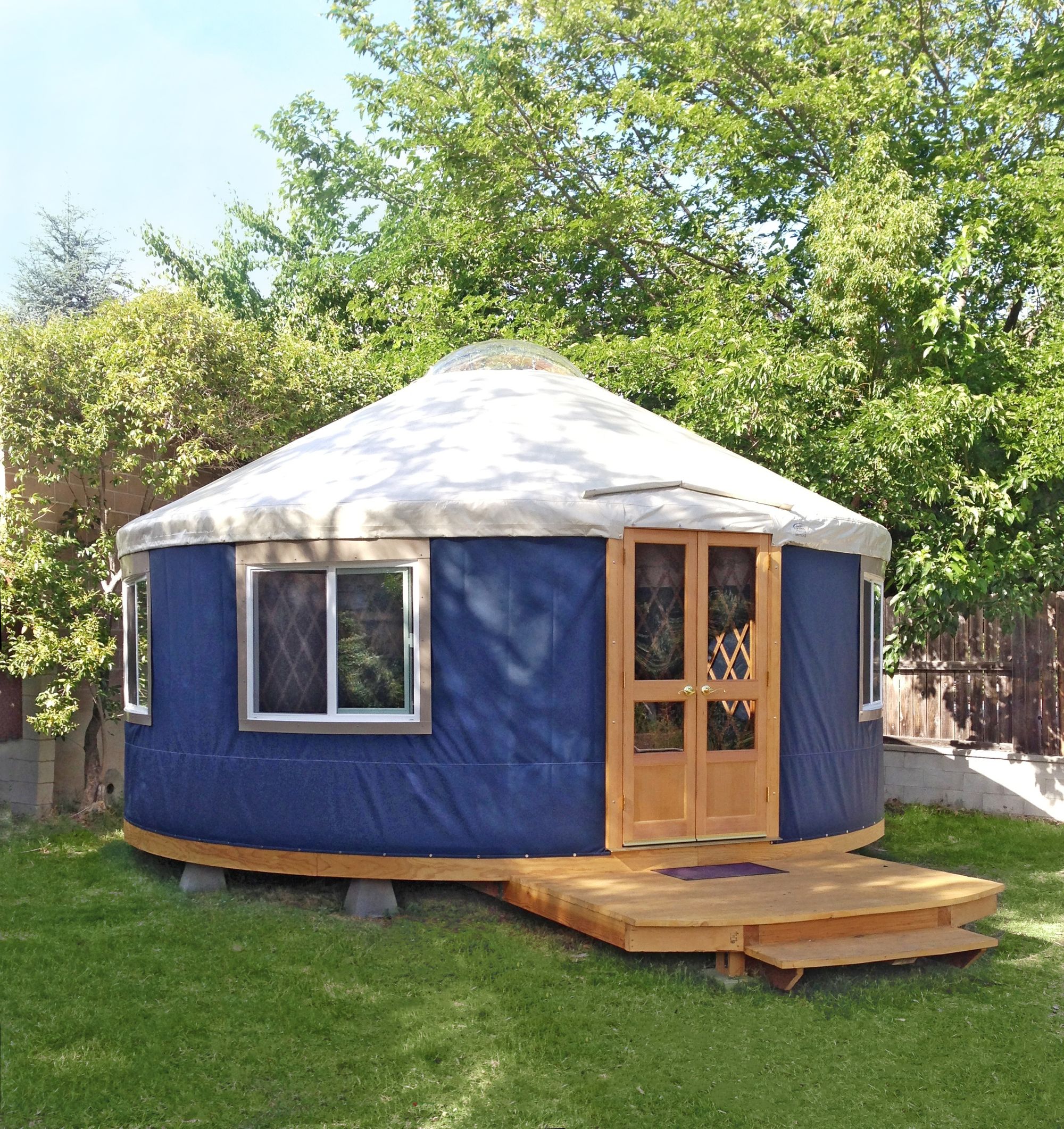 yurt2.JPG