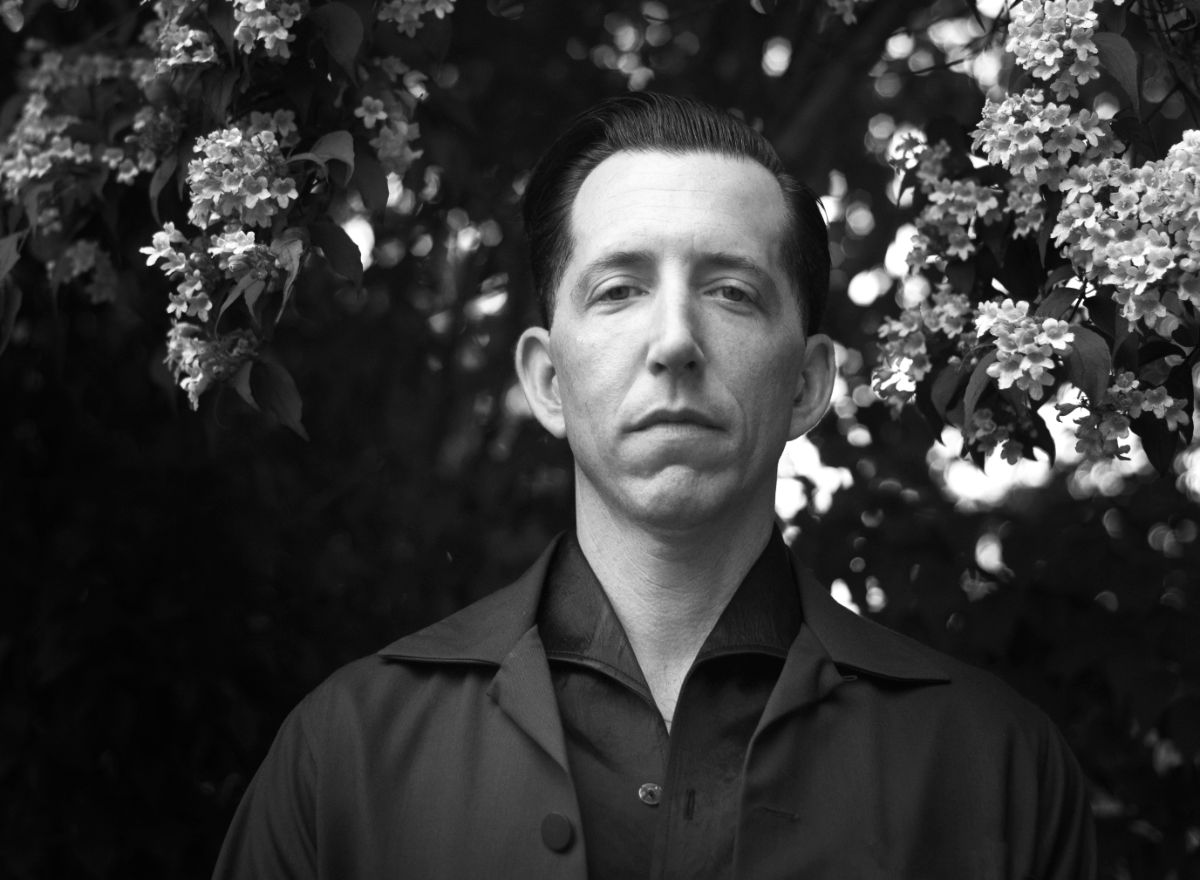 BlackWhite_Crop_PokeyFlowers_Norway_DanielleHead LZ.jpg