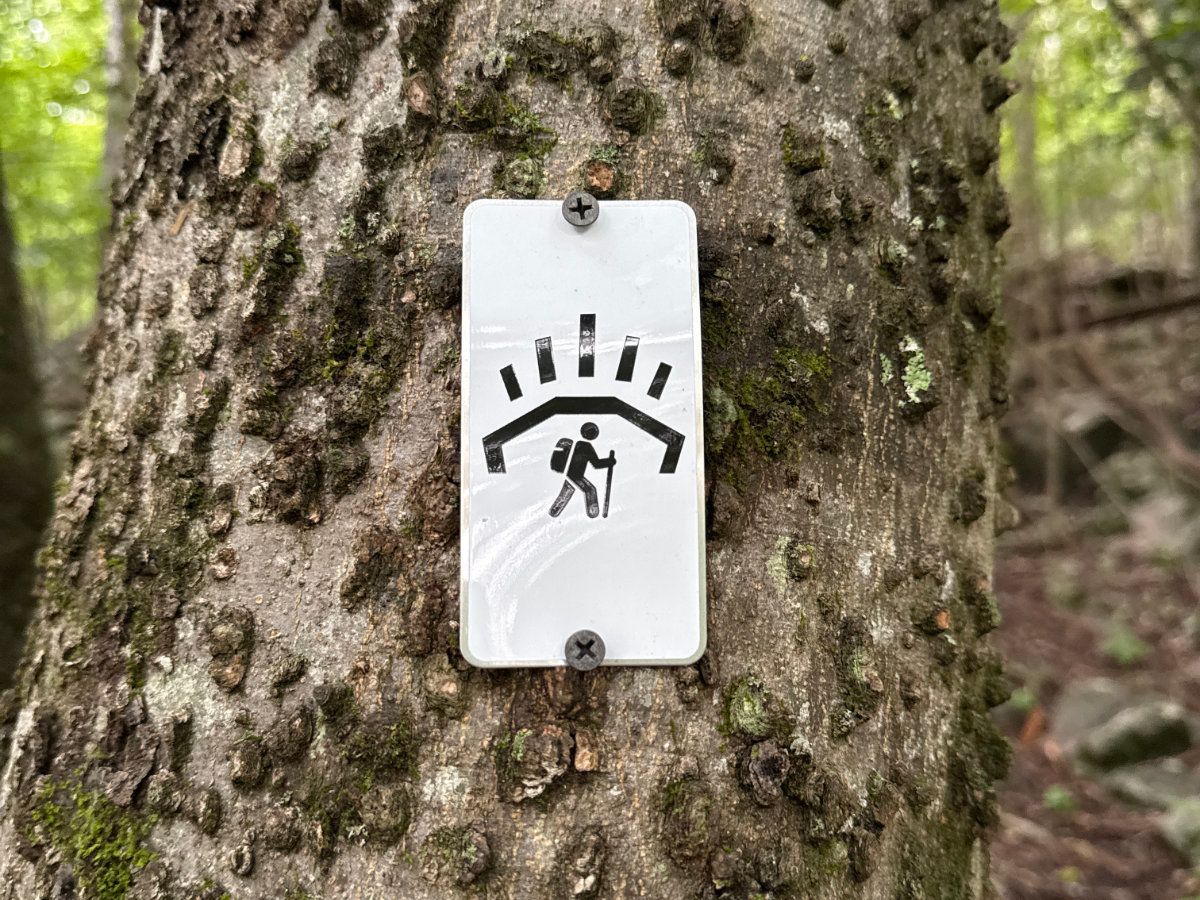 Trail Marker at The Caverns