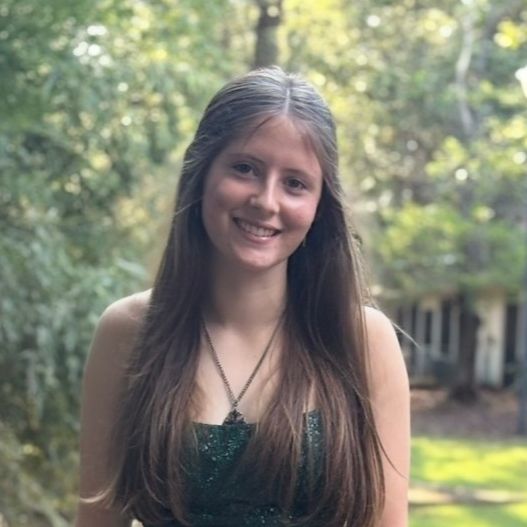 Allie Thompson SQ.jpg