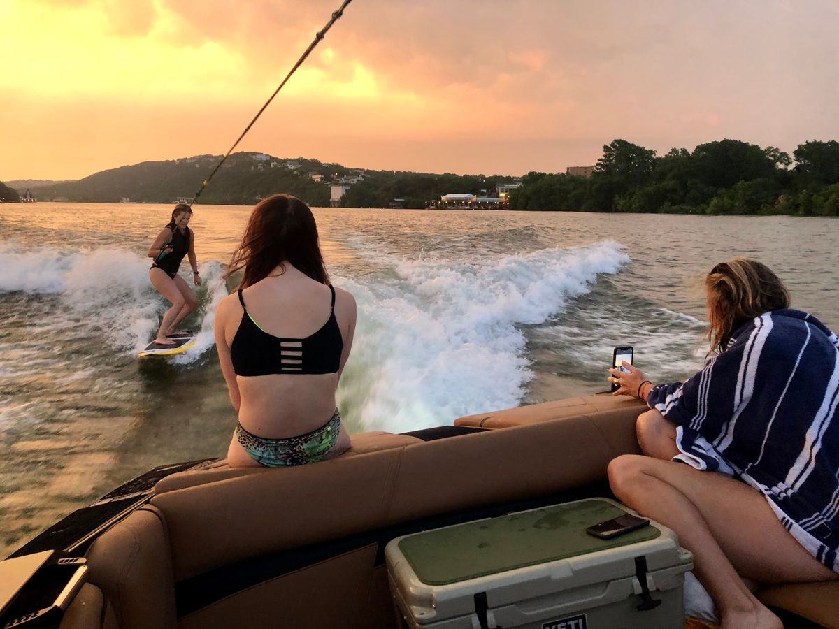 wakesurfaustin.jpg