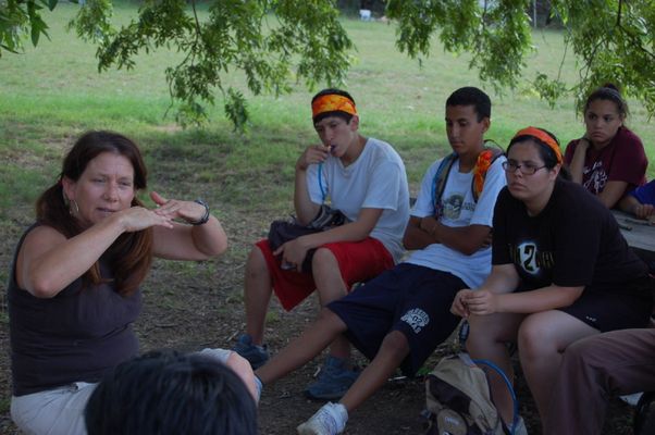 Professor Amy Cunningham describes the geology of the TX Hill Country Geology at El Ranchito