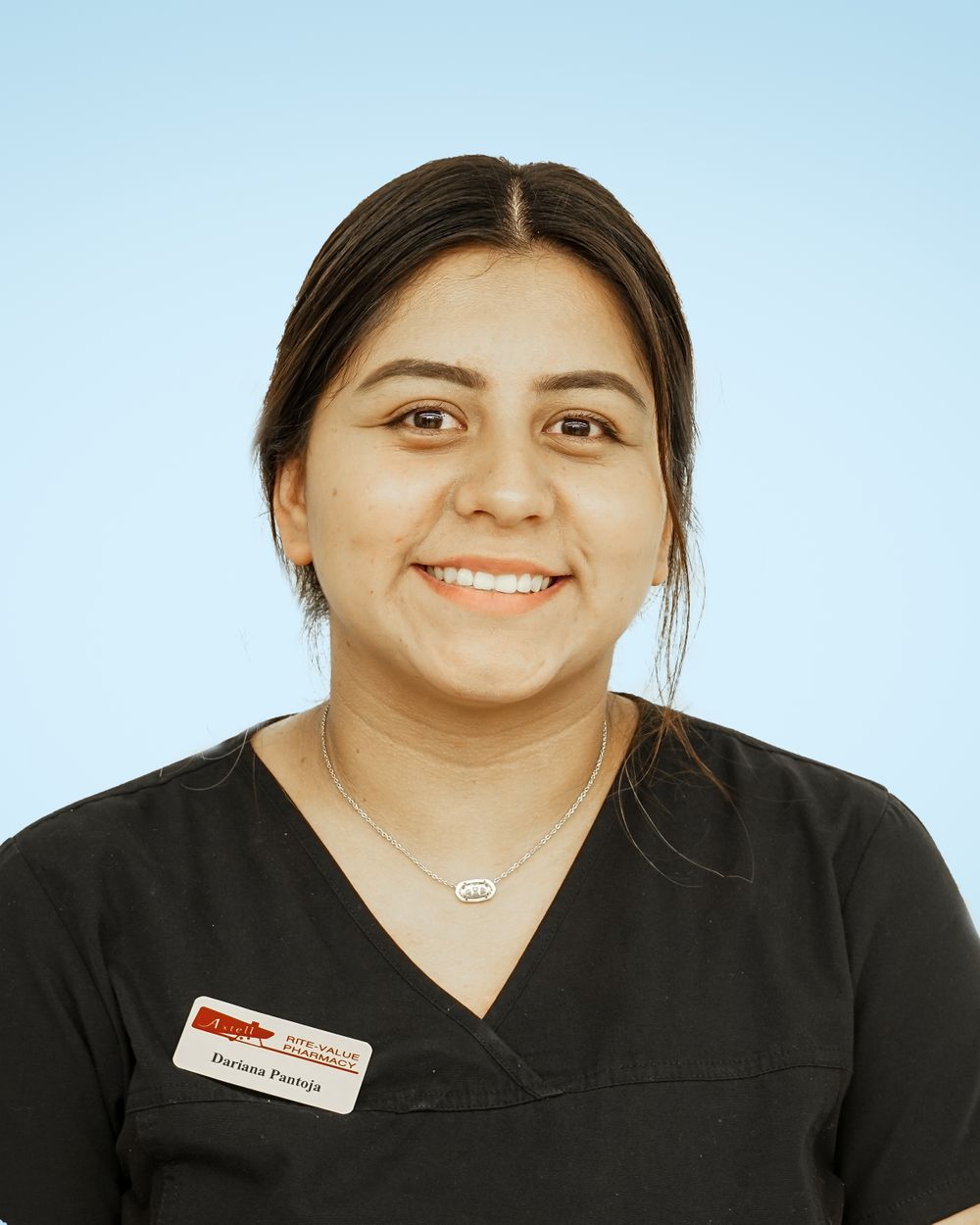 Dariana Pantoja Head Shot.jpg