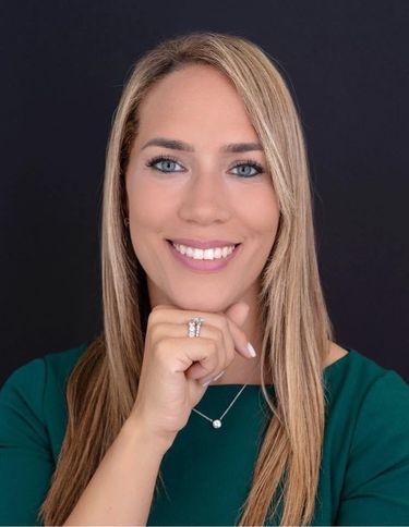 headshot (1).jpg