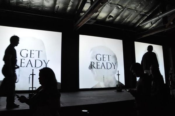 Three-screen projection display
