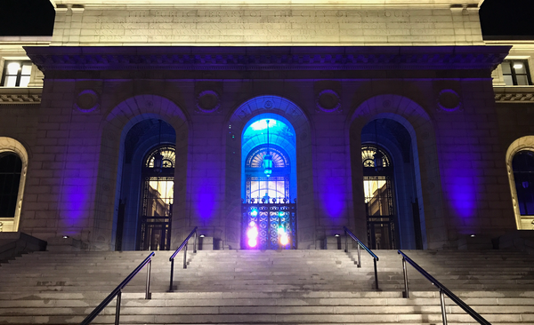 Exterior lighting on the St. Louis Public Library 