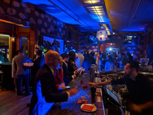 bar uplighting 72andsunny