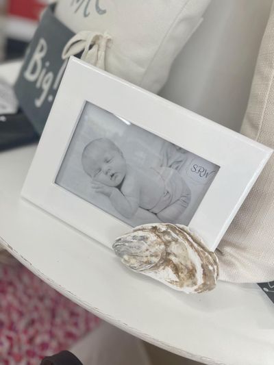 oyster frame baby.jpg
