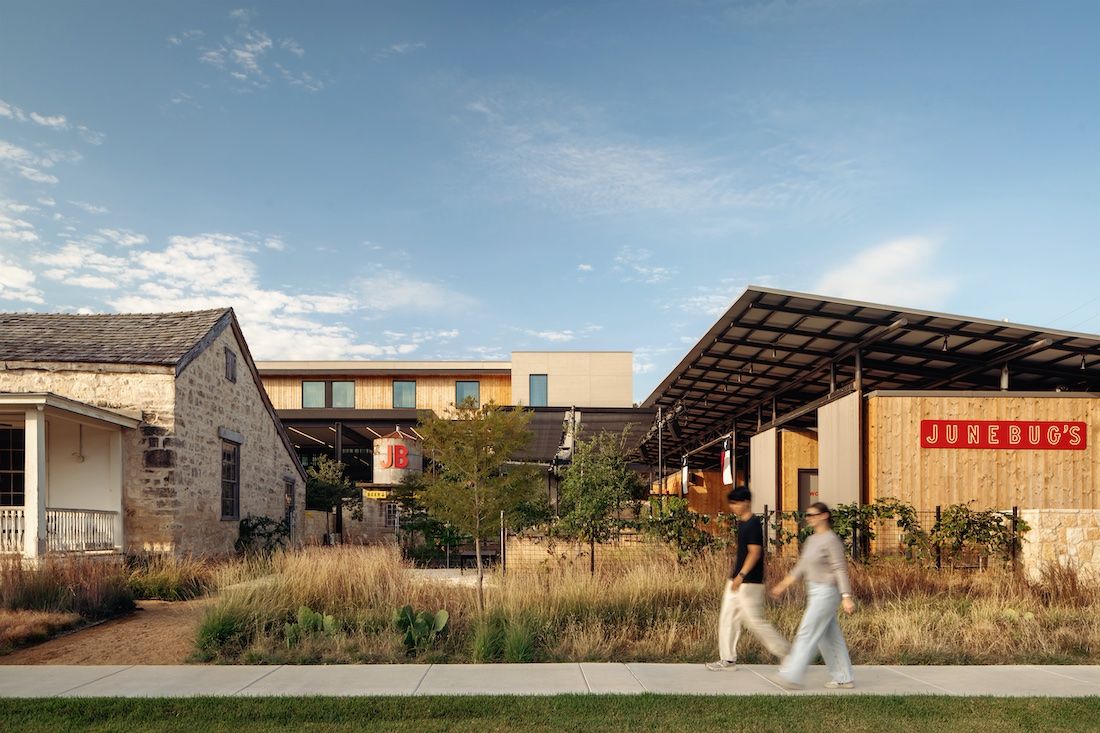 JUNEBUG'S BBQ AUSTIN ST.jpeg