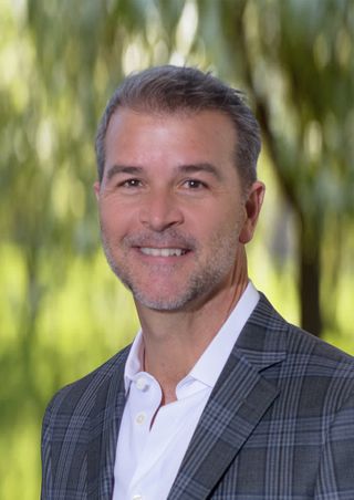 headshot_JPP (5).jpg