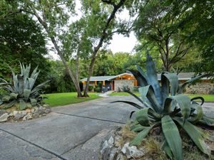 507 Laurel Valley Rd-MLS_Size-008-Exterior Front 020-1024x768-72dpi.jpg