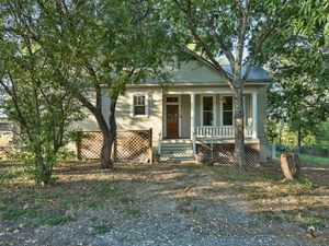 9305 Happy Trail Austin TX-MLS_Size-034-exterior40-1024x768-72dpi.jpg