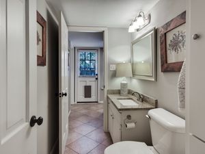 017_Powder Room .jpg