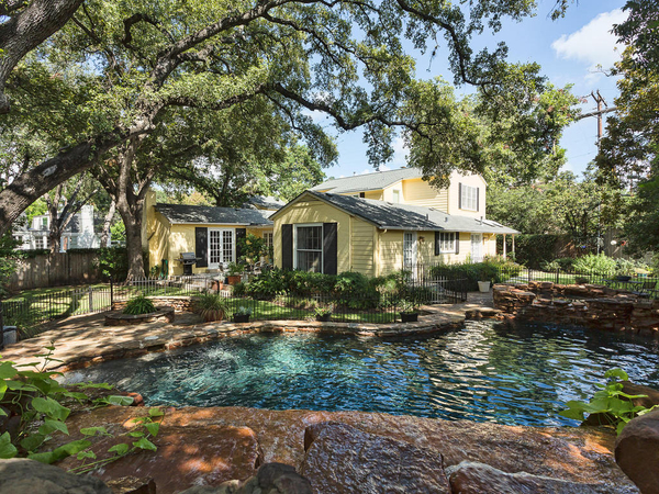 4 Green Ln Austin TX 78703 USA-MLS_Size-002-pool11-1024x768-72dpi.jpg