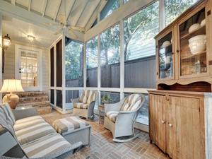 2206 Townes Ln-MLS_Size-041-54-Master Screened Patio 041-1024x768-72dpi - Copy.jpg