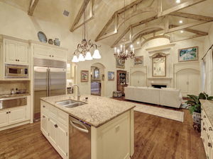 1607 Preston Ave-MLS_Size-017-6-Family Kitchen Dining 005-1024x768-72dpi.jpg