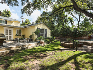 4 Green Ln Austin TX 78703 USA-MLS_Size-032-rear2-1024x768-72dpi.jpg