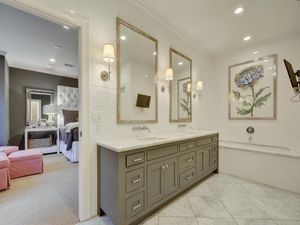 2705 Mountain Laurel Ln-MLS_Size-026-30-Master 027-1024x768-72dpi.jpg