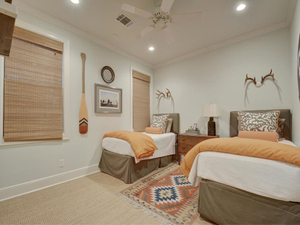 2705 Mountain Laurel Ln-MLS_Size-039-54-Other Beds and Baths 013-1024x768-72dpi.jpg