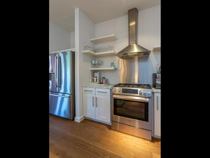 1506 W 13th St 16 Austin TX-MLS_Size-008-22-kitchen7-1024x768-72dpi.jpg