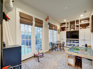 2206 Townes Ln-MLS_Size-049-34-Playroom 073-1024x768-72dpi - Copy.jpg