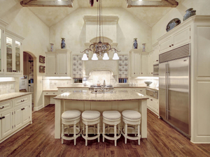 1607 Preston Ave-MLS_Size-020-3-Family Kitchen Dining 008-1024x768-72dpi.jpg