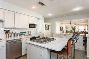 2112 Indian Trail-small-012-kitchen6-666x445-72dpi.jpg