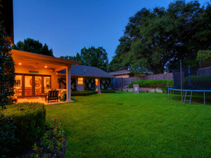 2705 Mountain Laurel Ln-MLS_Size-049-39-Rear Exterior 025-1024x768-72dpi.jpg