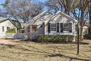 2112 Indian Trail-small-021-front2-666x445-72dpi.jpg