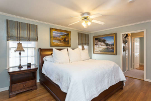 2112 Indian Trail-small-013-master-666x445-72dpi.jpg