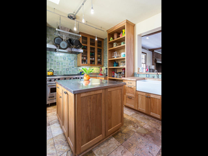4 Green Ln Austin TX 78703 USA-MLS_Size-018-kitchen9-1024x768-72dpi.jpg