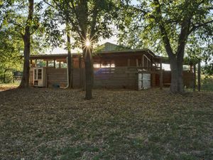 9305 Happy Trail Austin TX-MLS_Size-022-exterior28-1024x768-72dpi.jpg