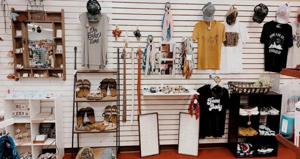 Gillespies Drugs—your local Caldwell spot for gifts & cards: candles, jewelry, keepsakes, Hallmark cards, and more. Thoughtful finds for every celebration. Gifts & Cards