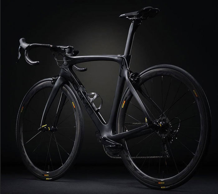 Matte black Pinarello Dogma F10 road bike pinarello-dogma-f10.jpg