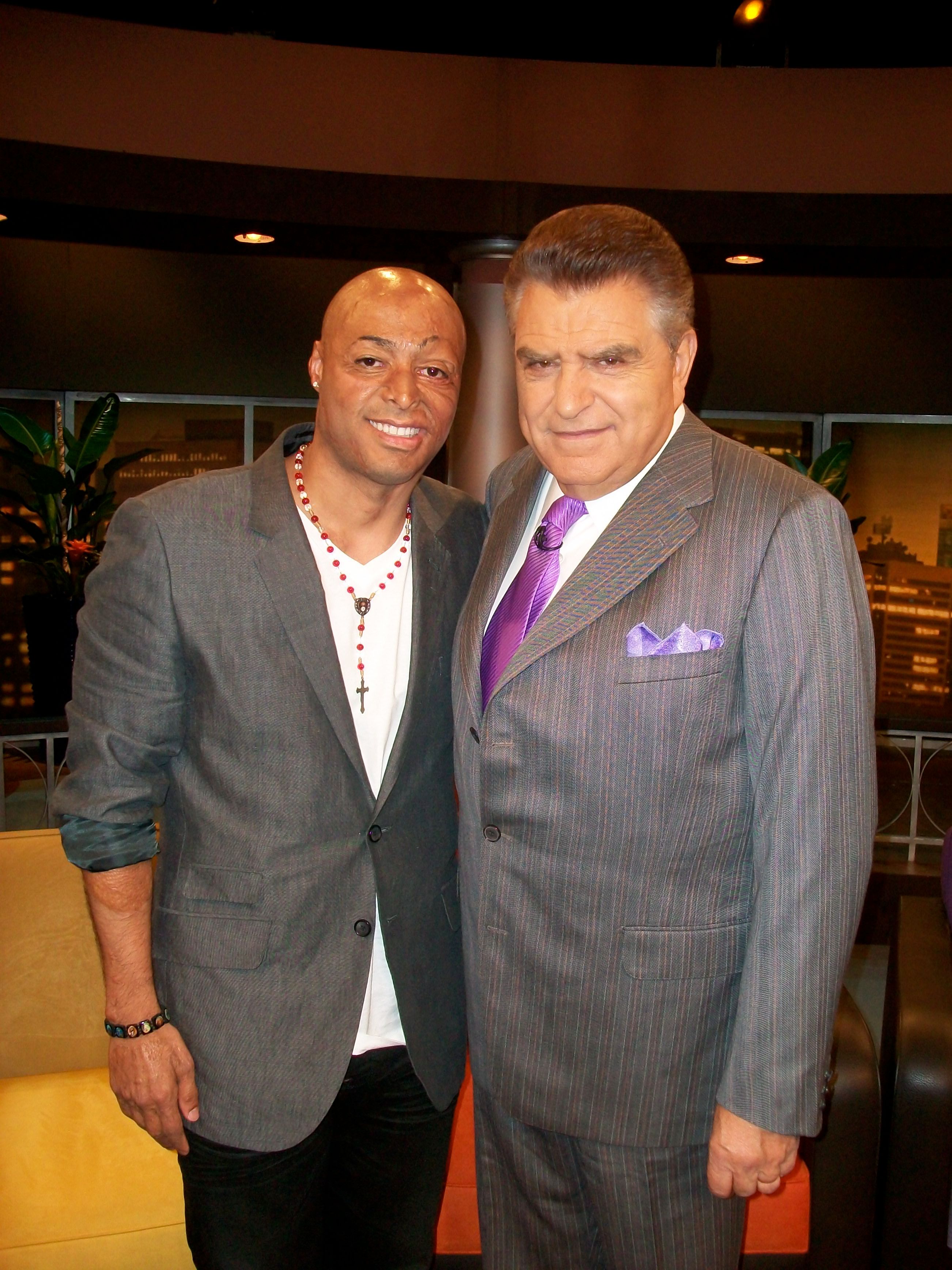 Don Francisco y JR Martienz.jpg