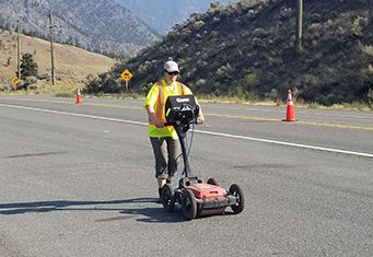Survey near Hwy 1 in Fraser Canyon to locate possible burial sites from 1800's using a single antenna system.
