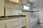 1702 Forest Hill Unit B-small-020-Master 211-666x445-72dpi.jpg
