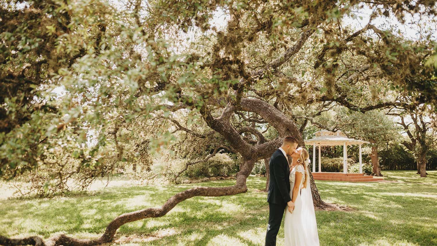 Austin Outdoor Wedding Venue